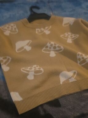 Warm sweater, size XS